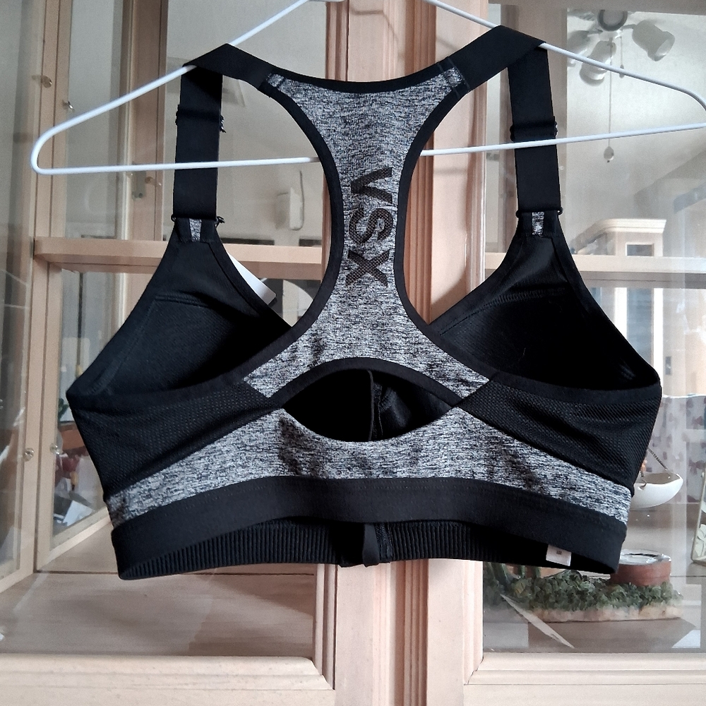 NWT VICTORIAS SECRET VSX INCREDIBLE SPORTS BRA - Picture 2 of 3